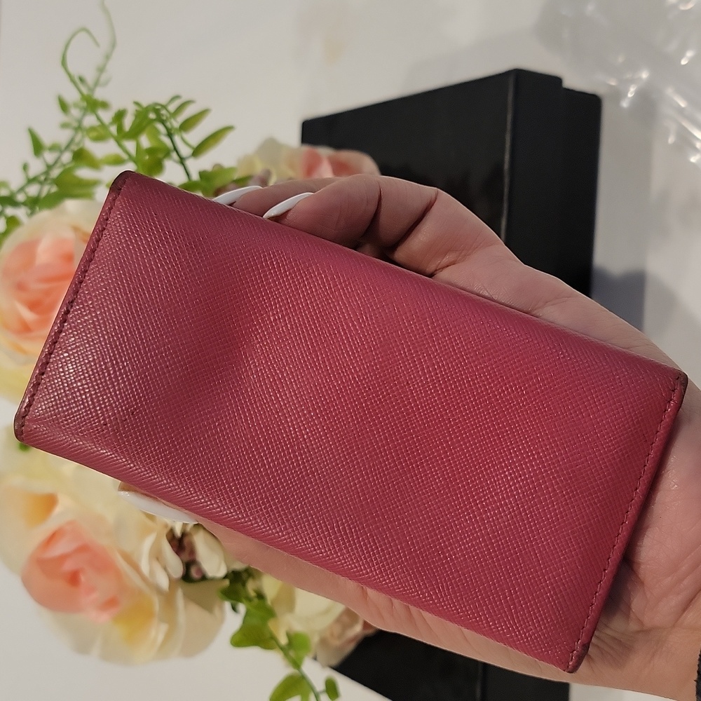 Authentic Prada Saffiano long key case - Picture 2 of 12